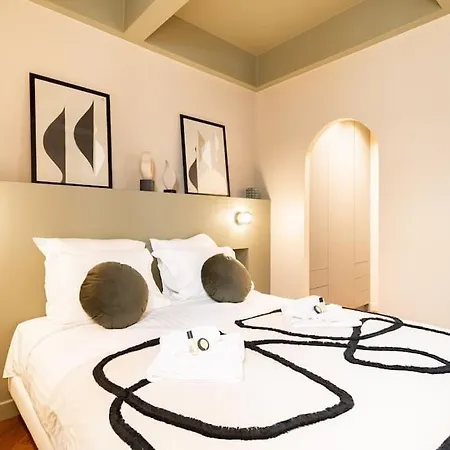 Apartment Loft Unique - Opera / Palais Royal - 2 *